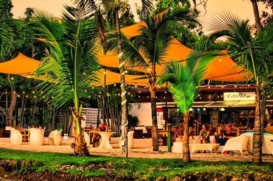 Cafe De Playa Beach Front Hotel โกโก ภายนอก รูปภาพ