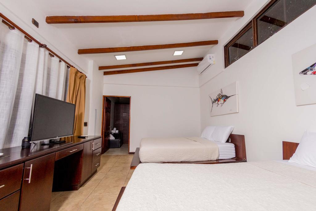Cafe De Playa Beach Front Hotel โกโก ภายนอก รูปภาพ